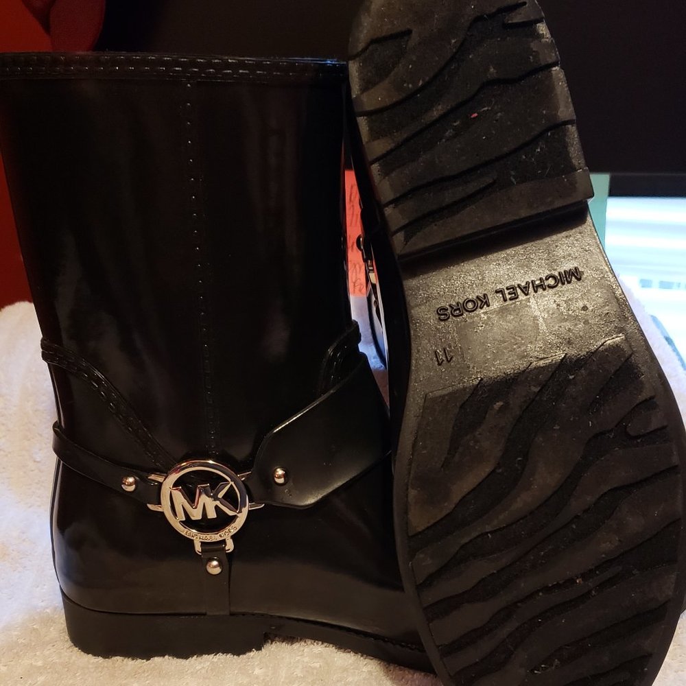 MICHAEL KORS RAIN BOOTS (BLACK)